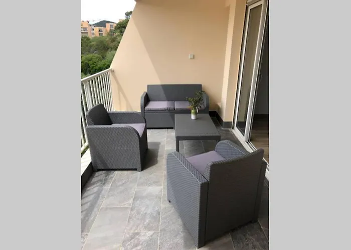 Apartment Spacieux Entierement Renove