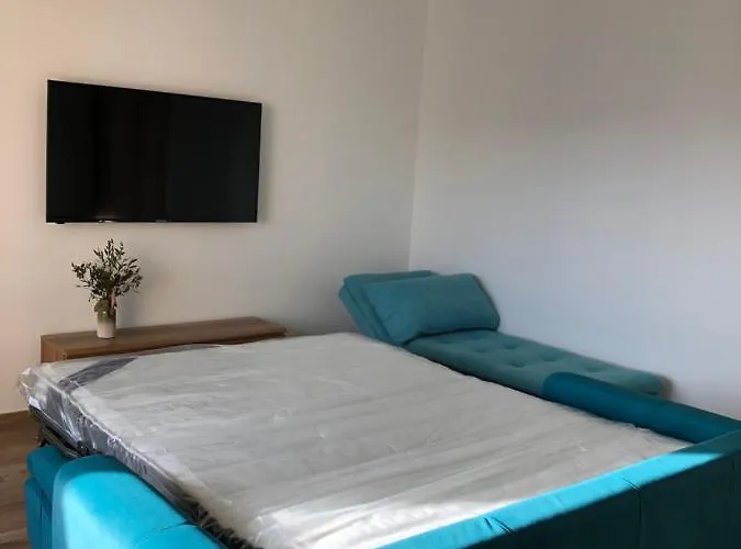 Spacieux Entierement Renove * Ajaccio (Corsica)